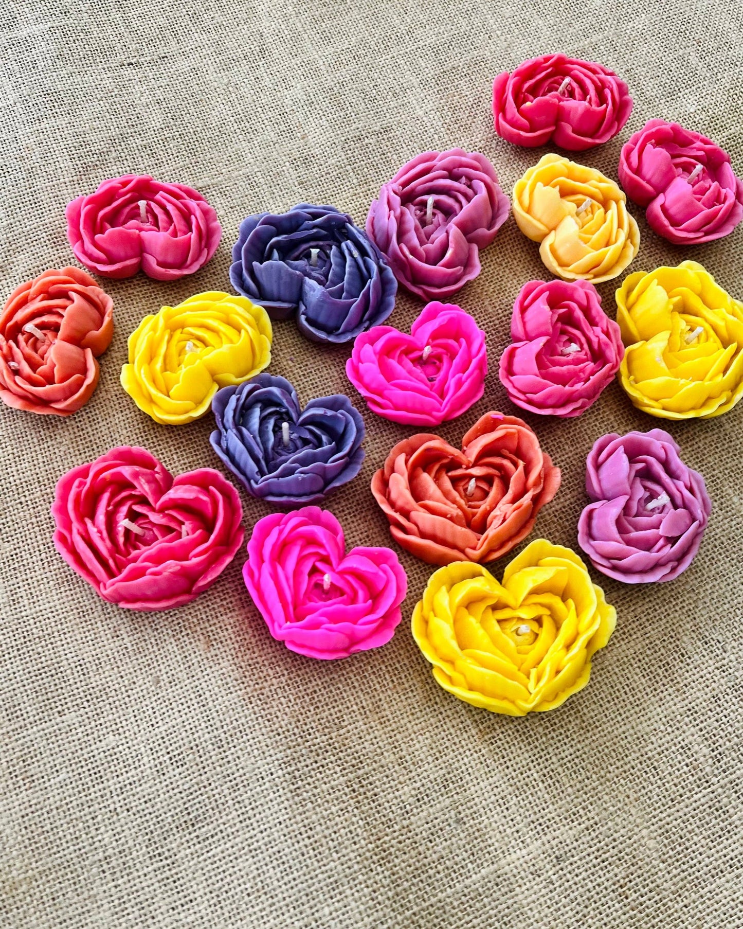 Peony Heart Candle: Red / Large Peony