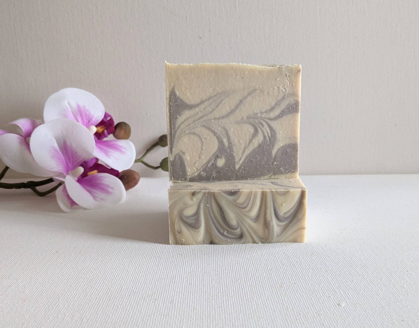 LYCHEE, SANDALWOOD & PATCHOULI