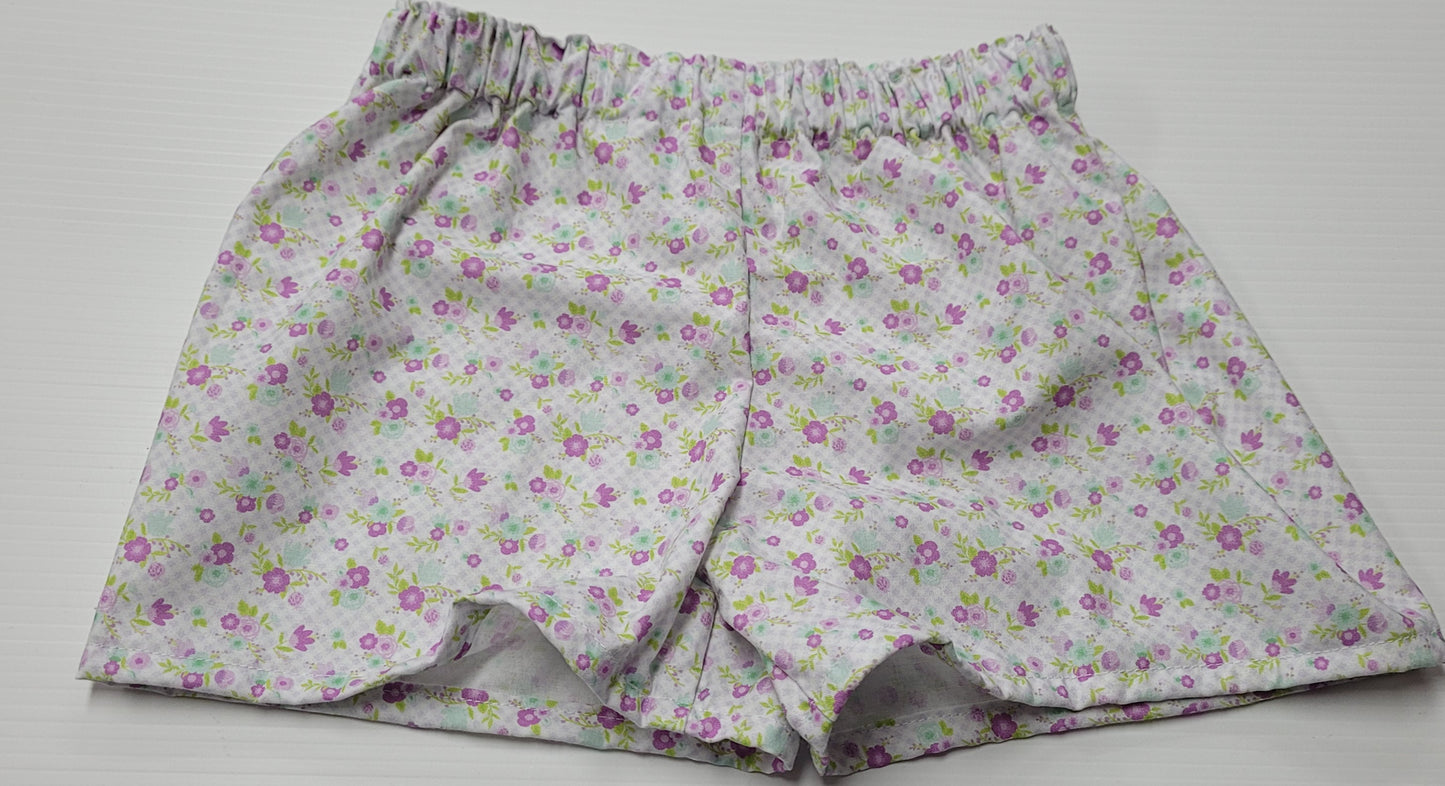 Shorts - Size 6