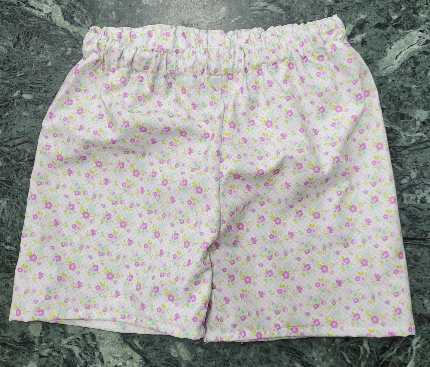 Shorts - Size 8