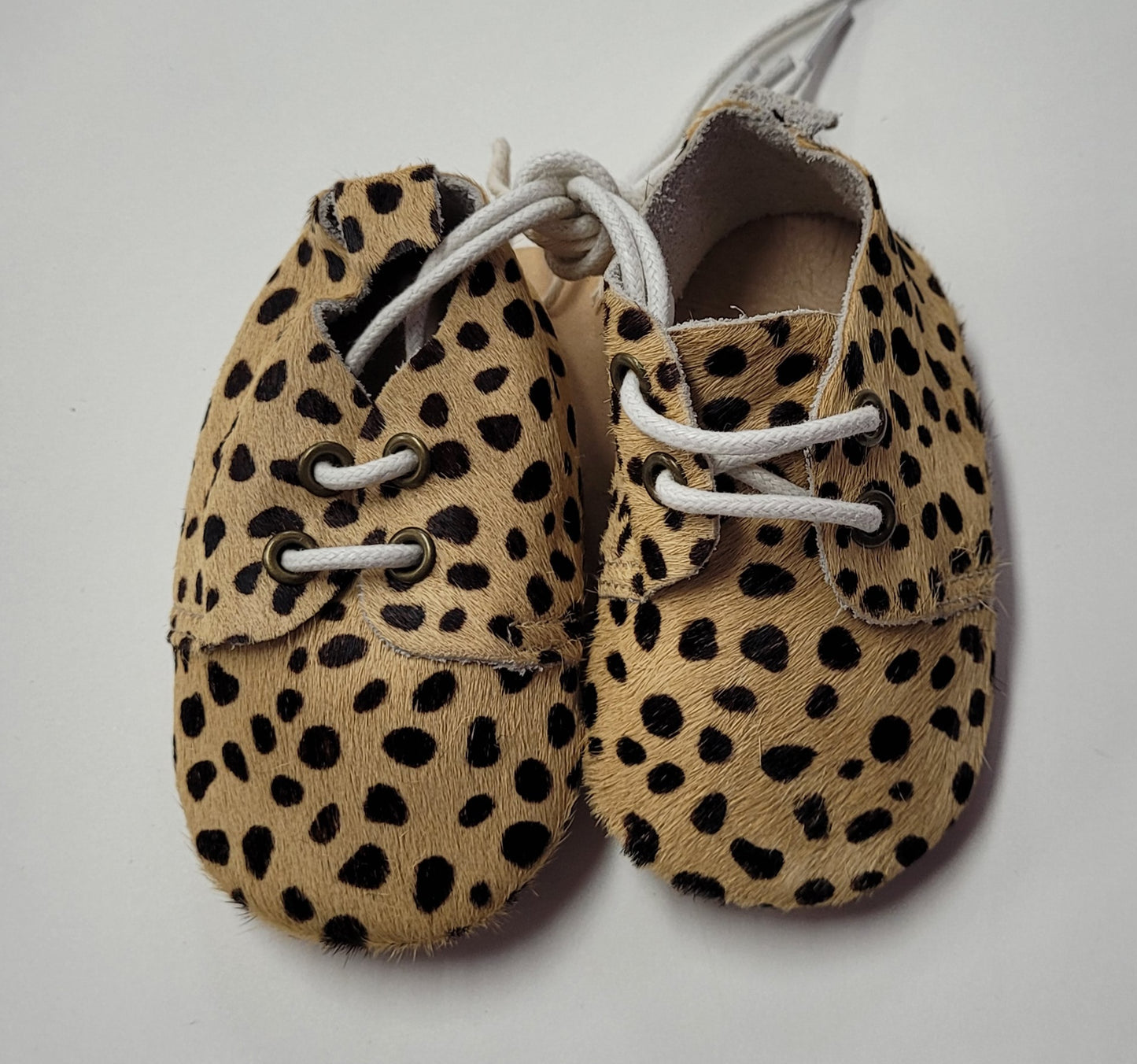 Leopard Print Lace-Up Shoes