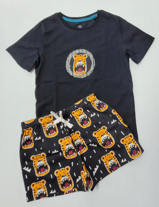 T-shirt and Short Set - Size 4