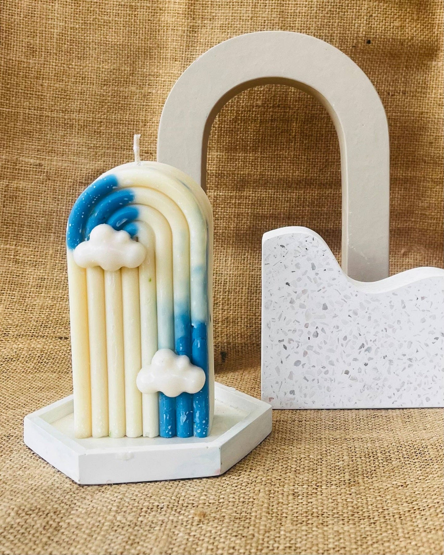 Rainbow Cloud Candle: Blue / Vanilla Caramel / Small Rainbow