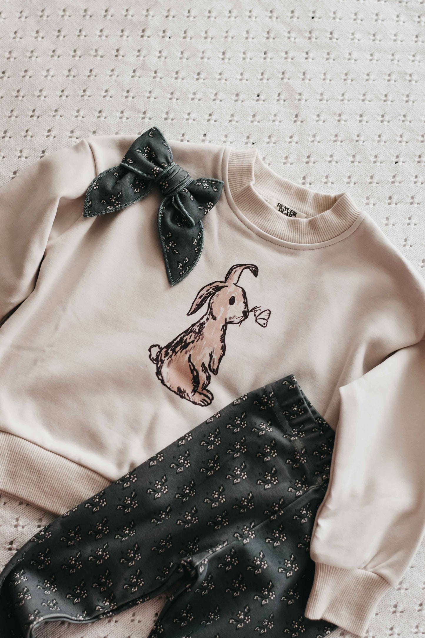 Kids Sweater: Bunny (Print): size 1