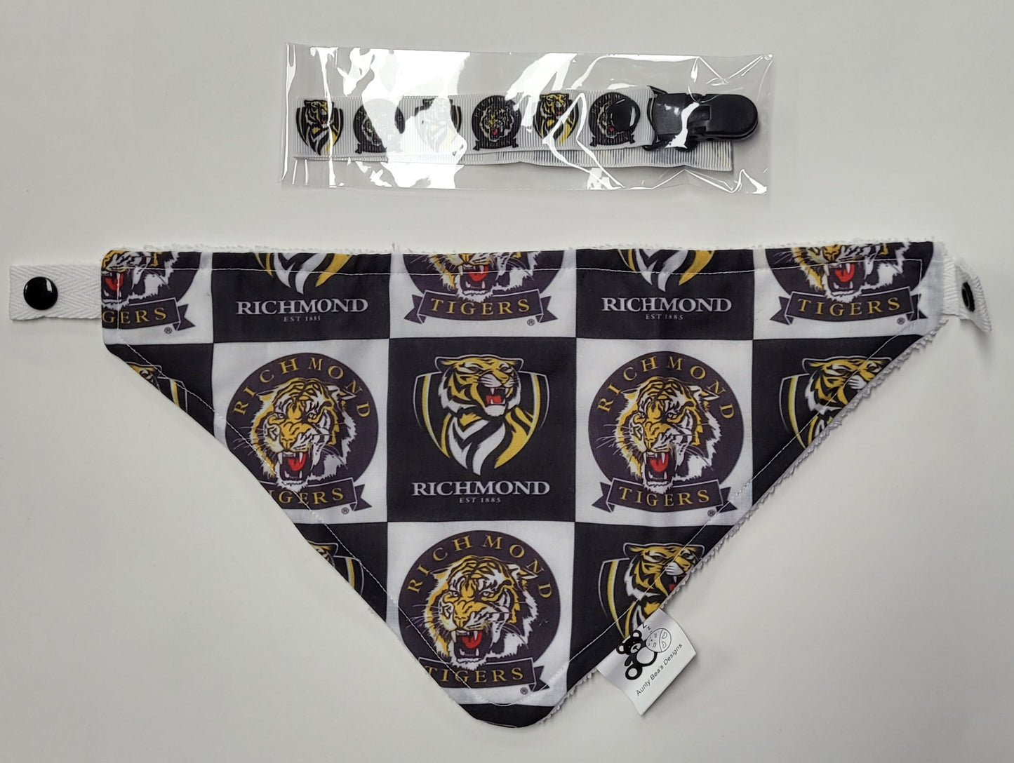Footy AFL Bib and Dummy Clip