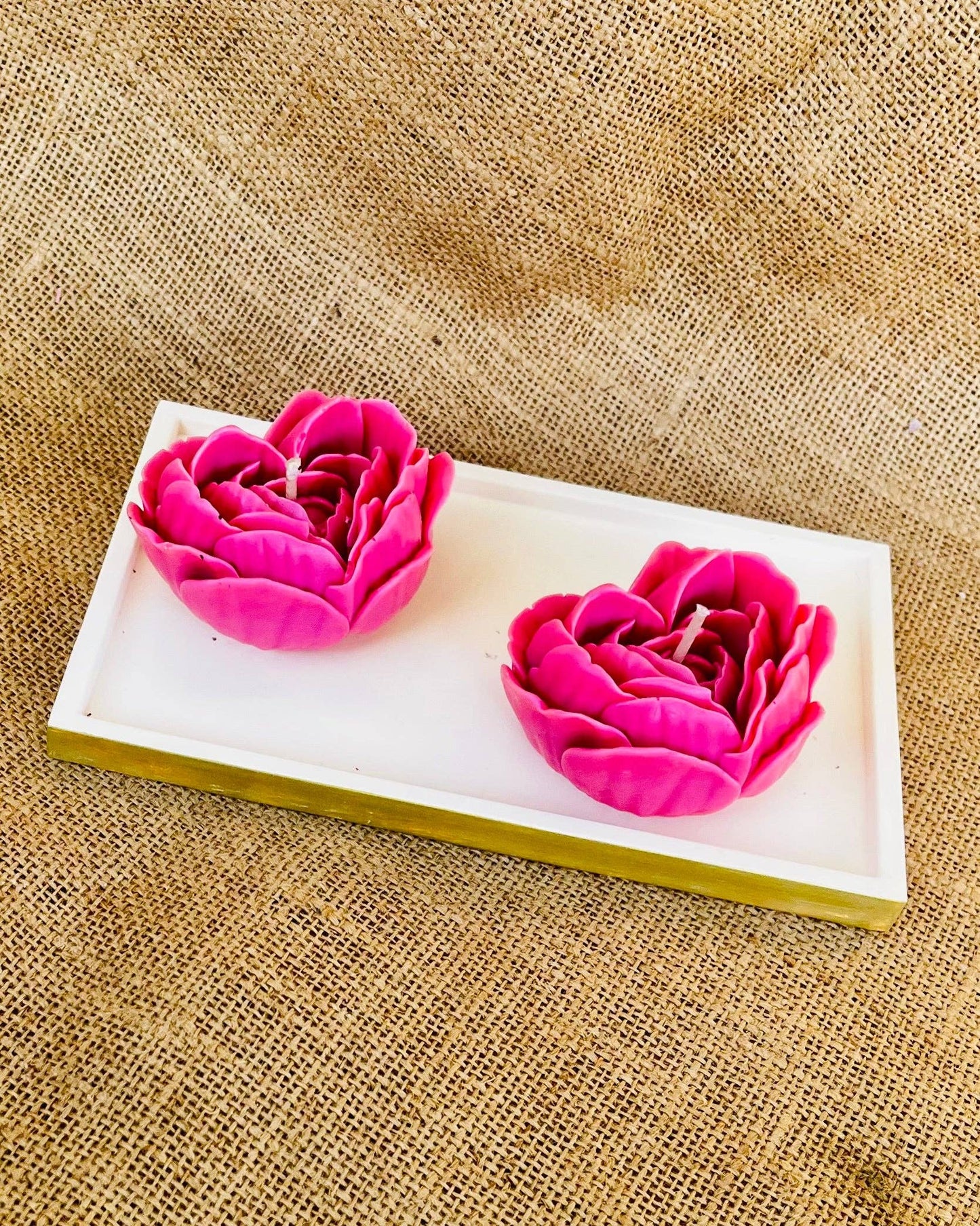 Peony Heart Candle: Red / Medium Peony