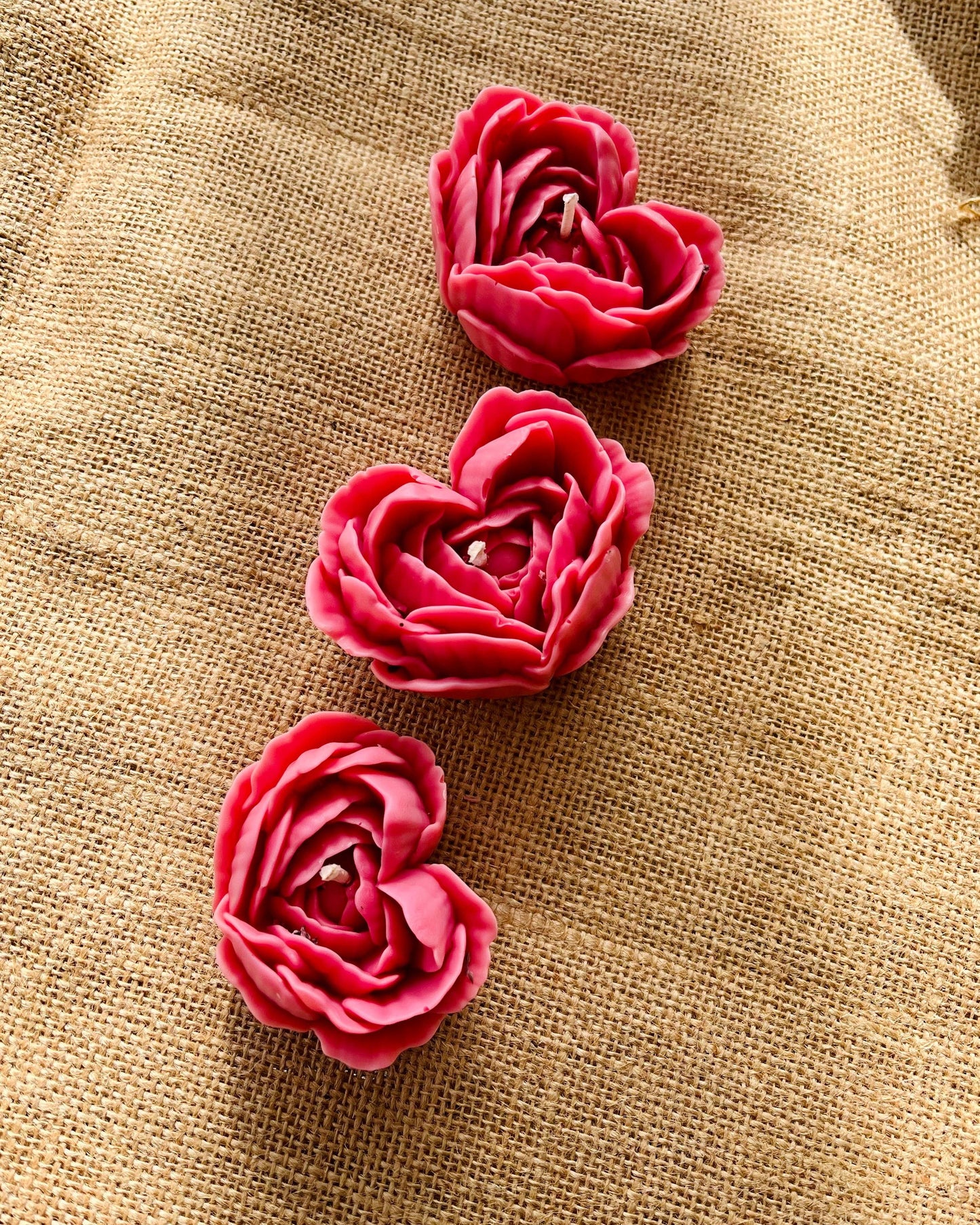 Peony Heart Candle: Red / Large Peony