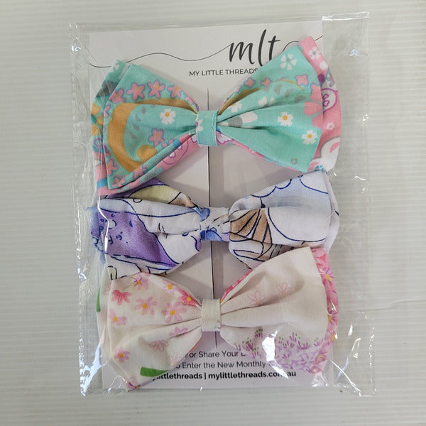 Floral Bow Hair clips on Card